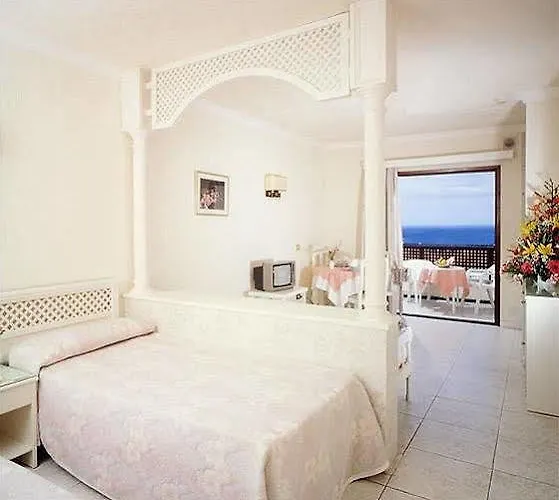 Lavaggi 3* بويرتو ذي لا كروز